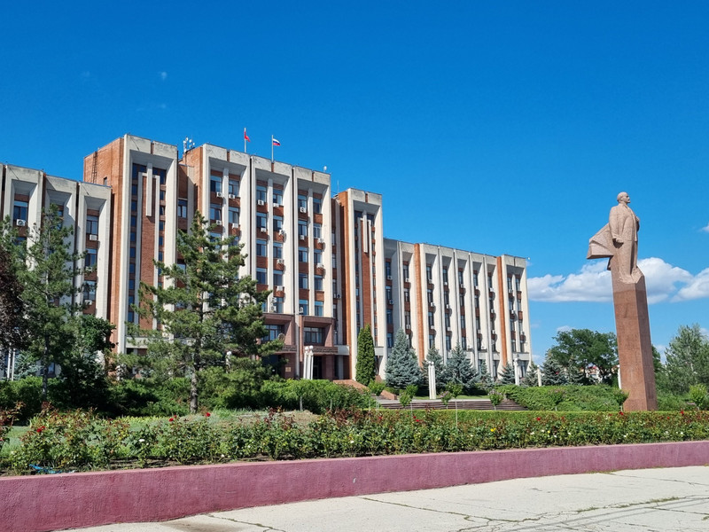 Lenin Monument in front of the Transnistrian Government Building