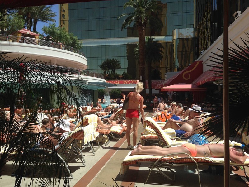 Gaz enjoying himself @ The Golden Nugget Pool, Las Vegas