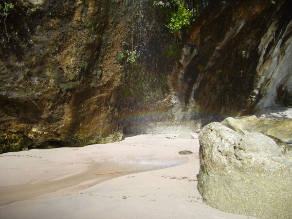Cathedral Cove beach