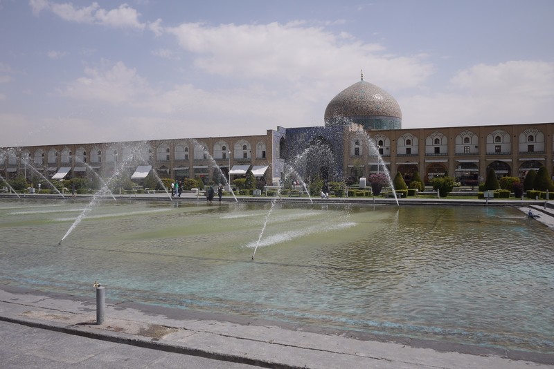 Maın squre wıth surroundıng bazaar, Esfahan