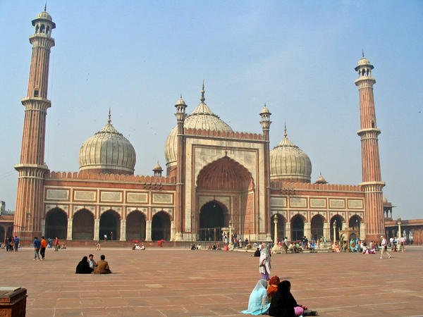 Jama Masjid - Huge Interior Courtyard