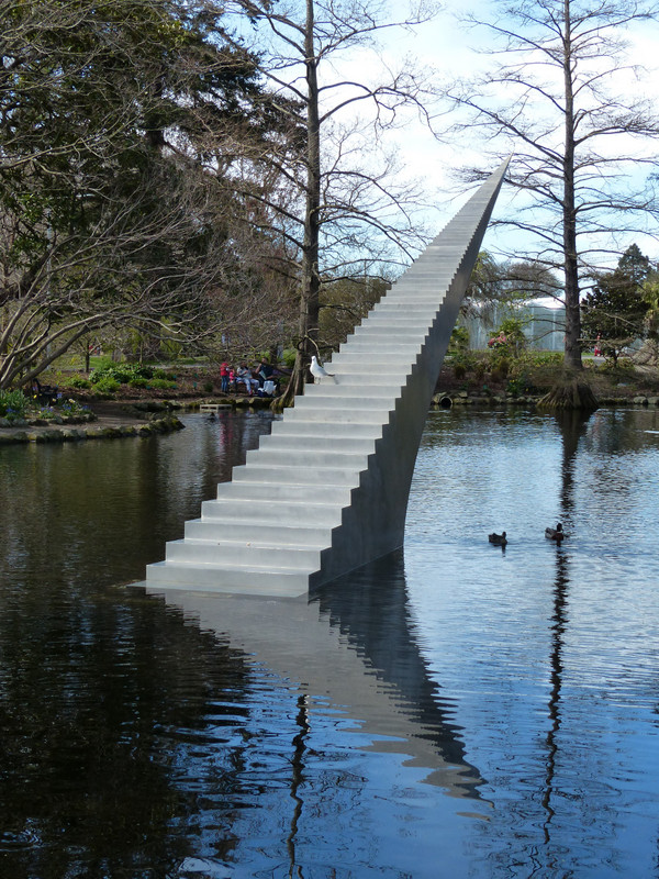 David McCracken Sculpture - Botanic Gardens Christchurch