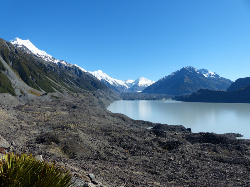 Tasman Glacier Lake - Mt Cook to the left
