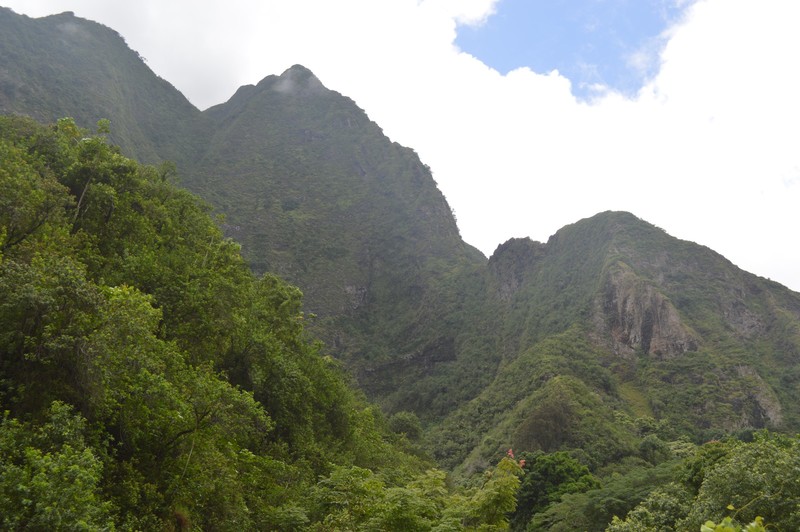Second view of the ‘Iao Valley