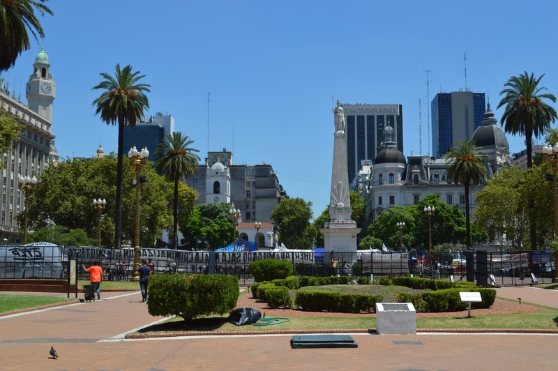 Plaza de Mayo (with protest)