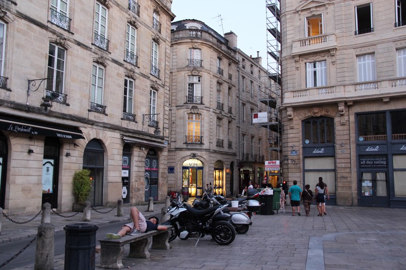 Bordeaux cobbled streets