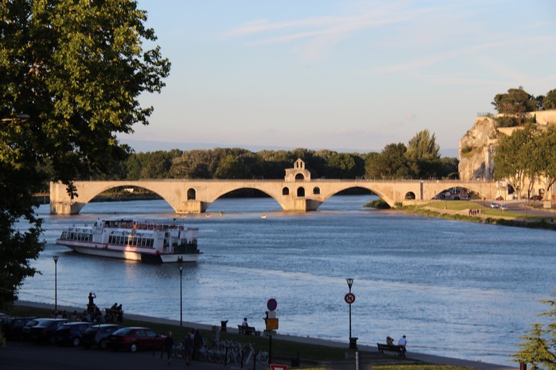 The bridge to Avignon 