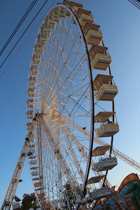 Ahh the lovely Ferris wheel 