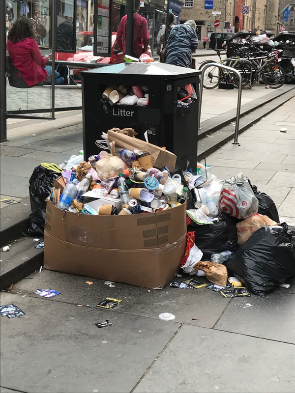 Edinburgh garbage strike