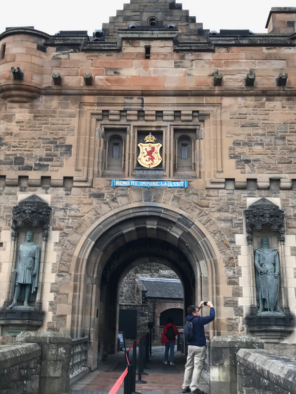 Edinburgh Castle gate