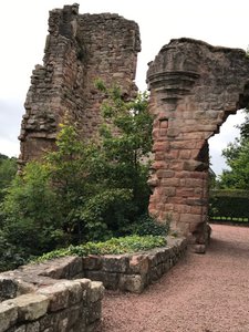 Rosslyn castle ruins