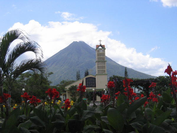 Volcan Arenal from La Fortuna