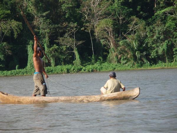 Spearfishing from dugout canoe on Rio San Juan