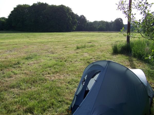 Another wild campsite, this time in a field with deer running across!