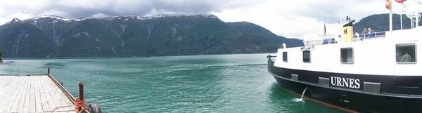 Urnes ferry panorama
