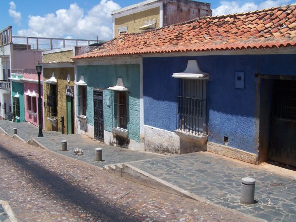 Cuidad Bolivar, Venezuela, coloured houses, street