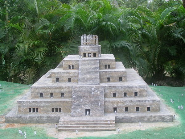 Famous step pyramid.... just smaller!