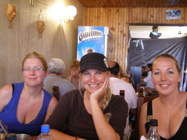Lunch in a great litte restaurant in Cafayate - Emma, Greta and Kristi