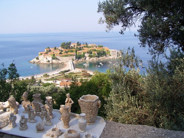 Sveti Stefan... and pottery