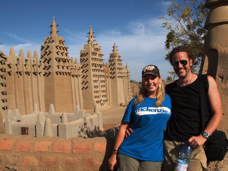 Martin and Bunny at the Grand Mosque in Djenne