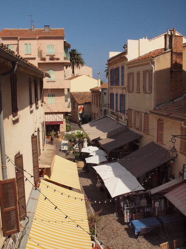 Charming French streets in Le Lavandou