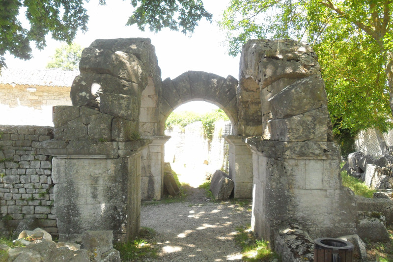 3 Saepinum ruins near Sepino Italy  (42)