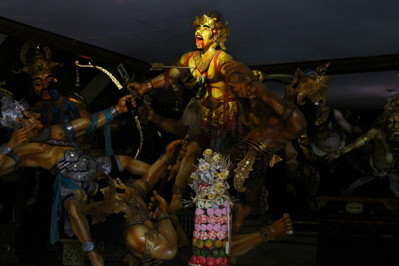 Idols near Pura Taman Ayun