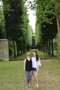 Isabel and Sarah, gardens Versailles