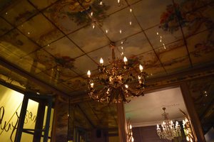 The special ceiling, Chez Julienne