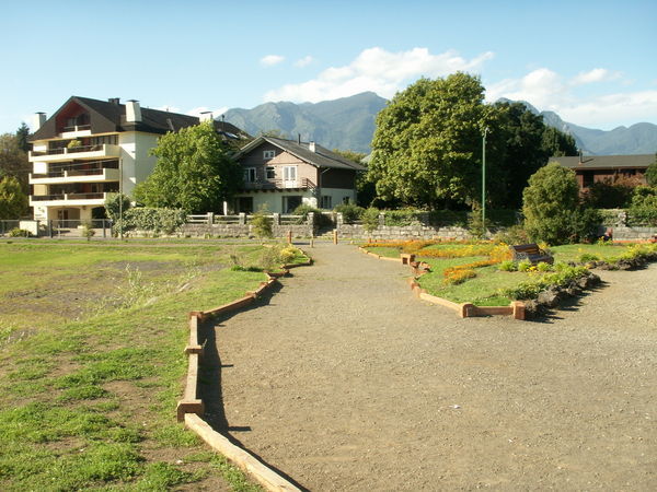 The small park area by the lake