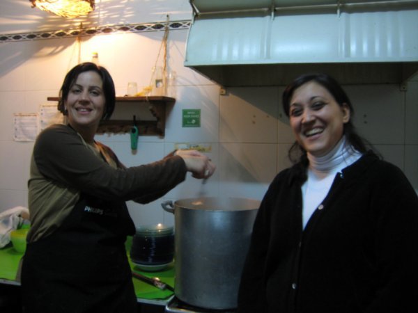 the cooks at the Parlenque hostel