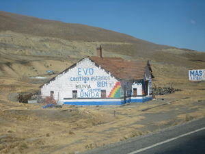 grafiti in support of Evo Morales