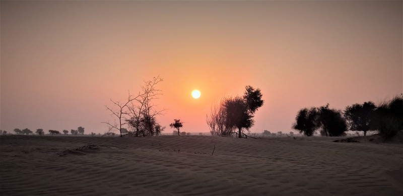 Sunrise on the way to Desert National Park