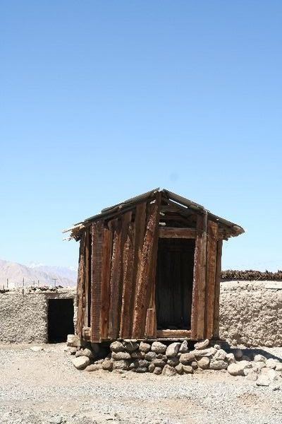 public toilet in Alichur
