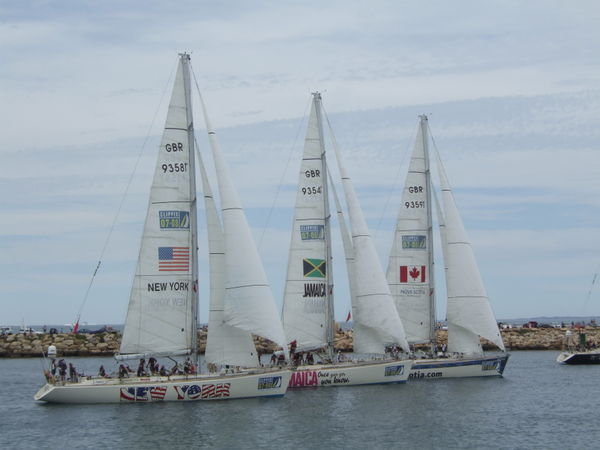 Yachts starting the round the world race!