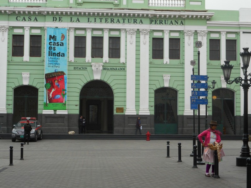 "House of Peruvian Literature"