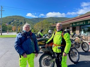 2 Michelin men at Lunch stop