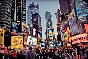 5 Tips To Make Sure You Don't Look Like A Lost Tourist When Visiting NYC