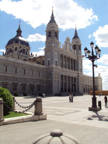 cathedral in madrid