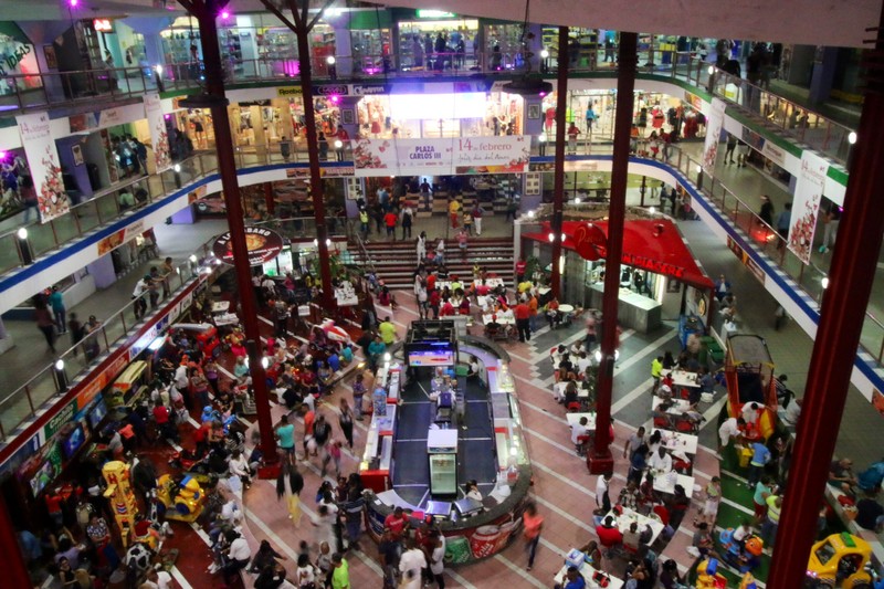Cuban Shopping Centre