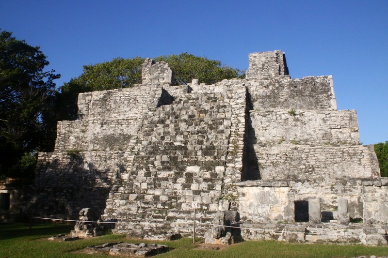 El Meco Castillo
