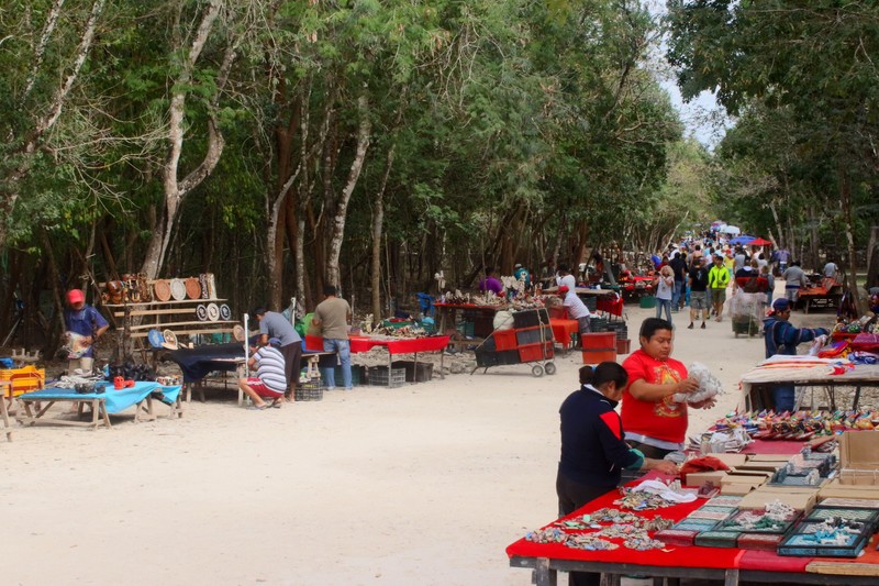 Market in Chichén Itzá