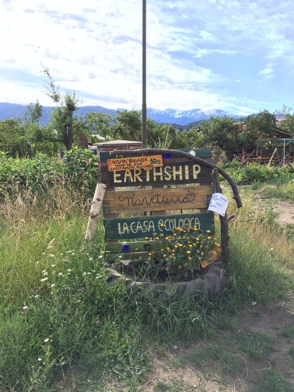 Escaping to Earthship 