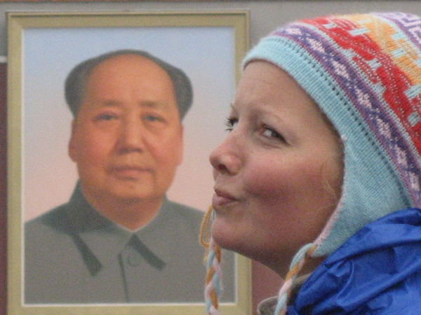 Gemma getting up close and personal with chairman Mao