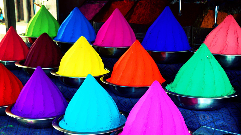 Coloured powders at a Mysore market