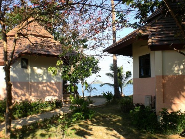 authentic modernity - our home in ko chang
