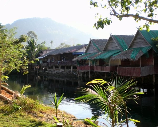 local riverside houses - ko chang