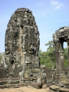 Bayon Temple: Heads Up