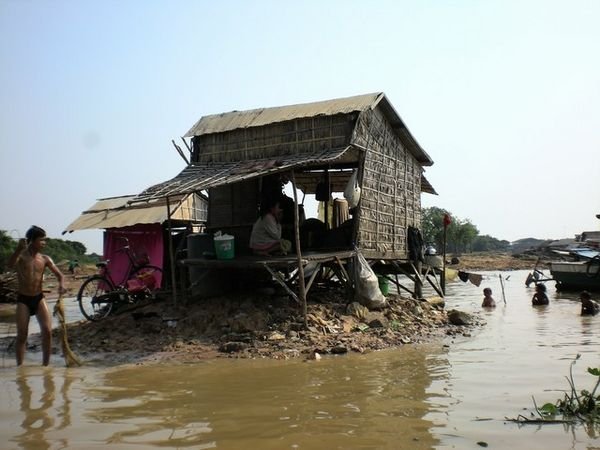 Tonle Sap - House That Jack Built