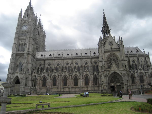 La Basilica Quito
